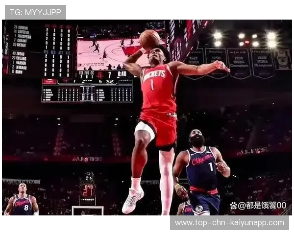 快船攻防平衡，末节连得十分锁胜局，快船打法