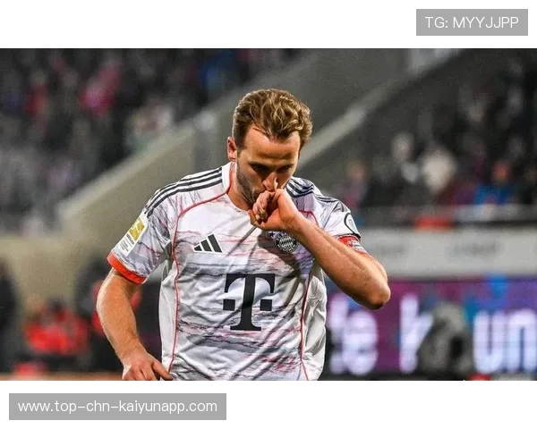 拜仁本轮换上凯恩、迪亚斯、奥利塞，是德甲史上最“贵”的换人